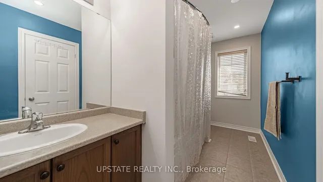 Additional image 26 of 22 Adeline Crt