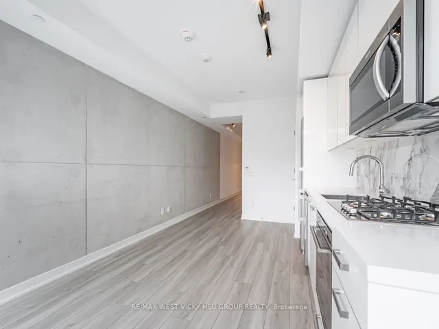 Additional image 8 of 458 Richmond St Unit 806