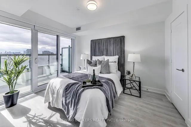 Additional image 18 of 20 Inn On The Park Dr Unit 933