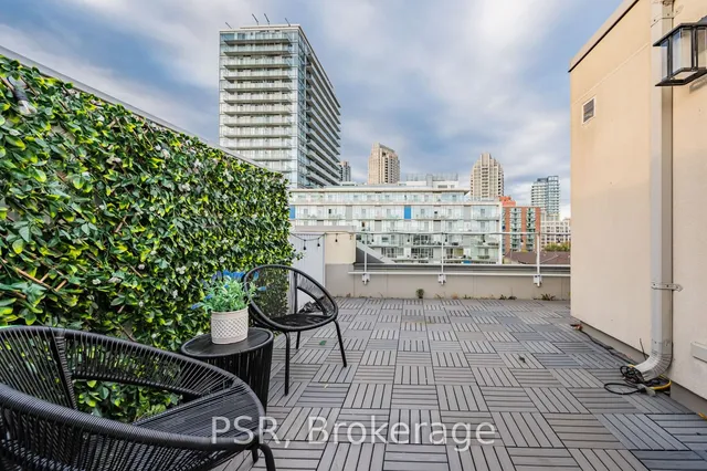 Additional image 33 of 38 Stadium Rd Unit 635