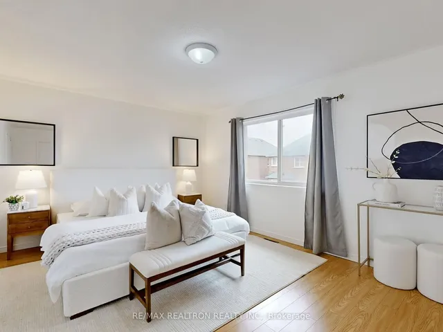 Additional image 19 of 8 Grackle Tr