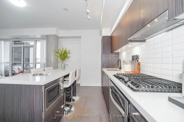 Additional image 9 of 501 St. Clair Ave Unit 301