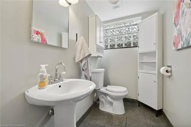 Additional image 23 of 93 Willowridge Rd