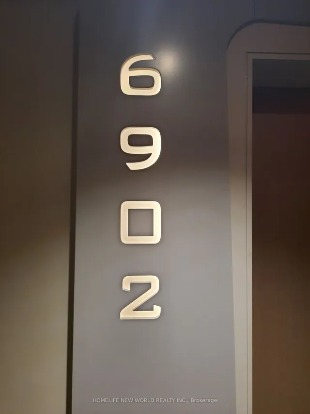 Additional image 3 of 1 Bloor St Unit 6902