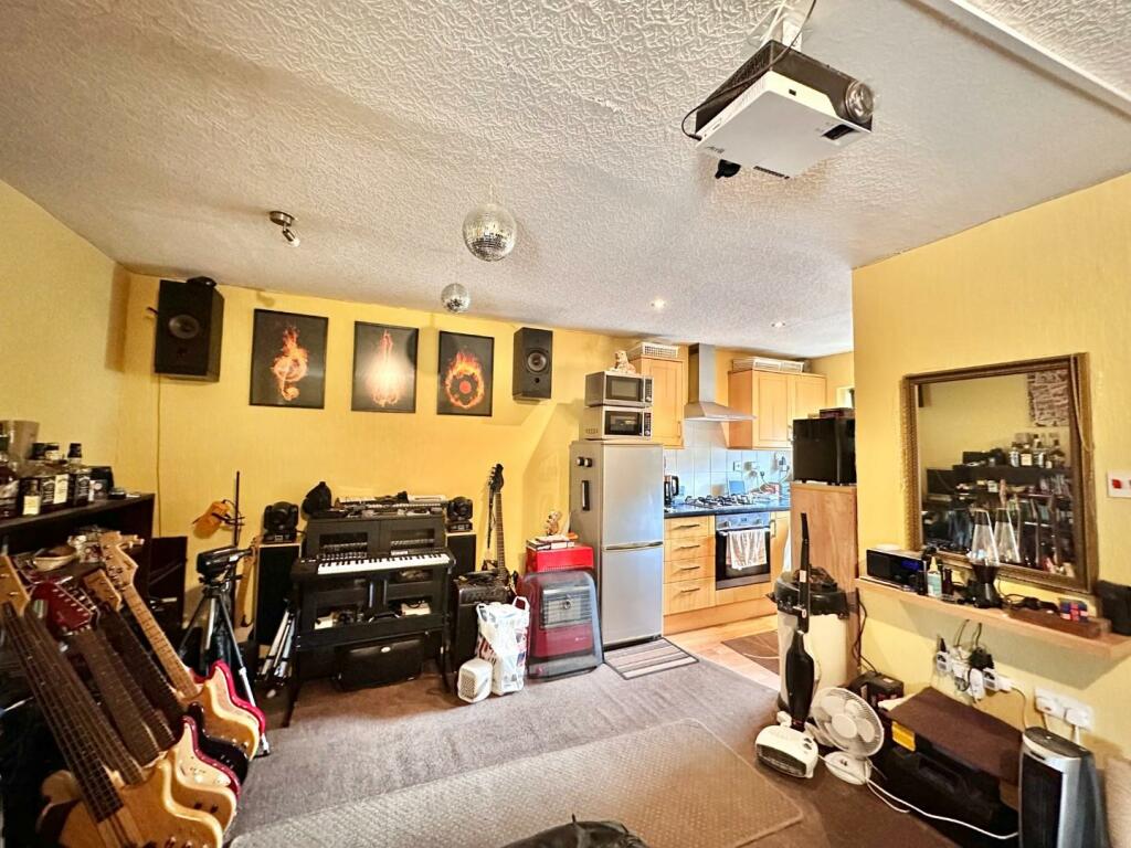 Additional image 4 of 4 Leven StreetBurnleyLancashire