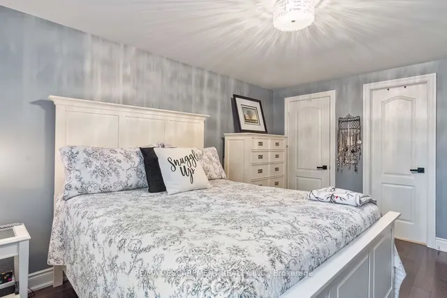 Additional image 18 of 24 WILLIS Dr