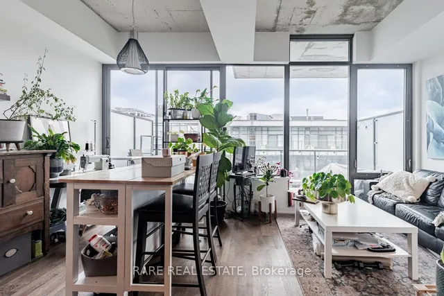 Additional image 10 of 560 King St Unit 1004