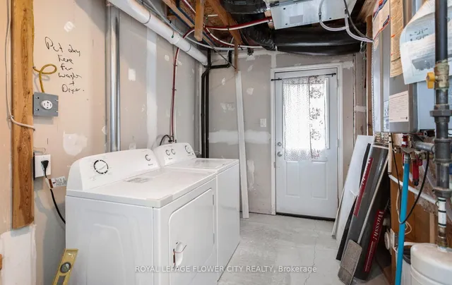 Additional image 38 of 16 Quillberry Clse