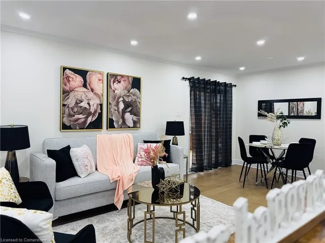 Additional image 12 of 206 Folkstone Cres