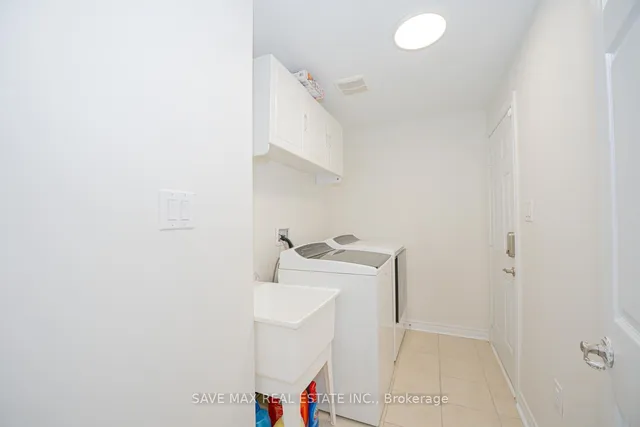 Additional image 18 of 61 EDINBURGH Dr