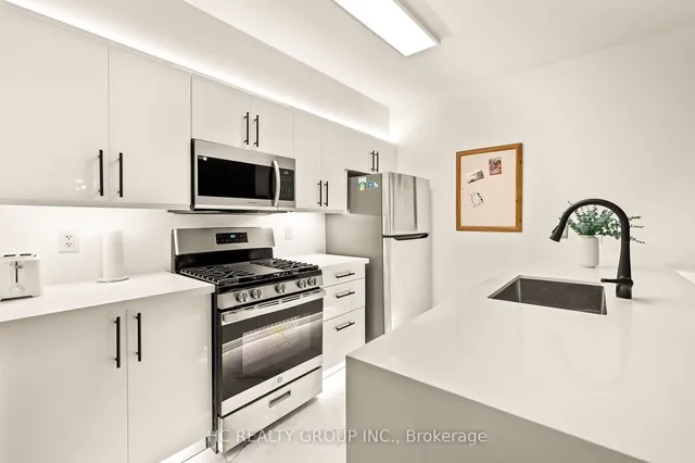 Additional image 18 of 35 Mariner Terr Unit 1212