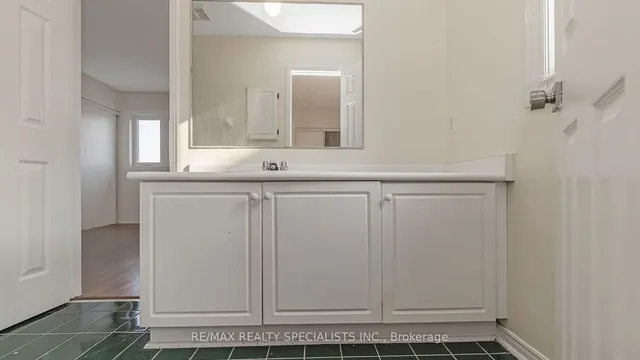 Additional image 24 of 42 Caruso Dr