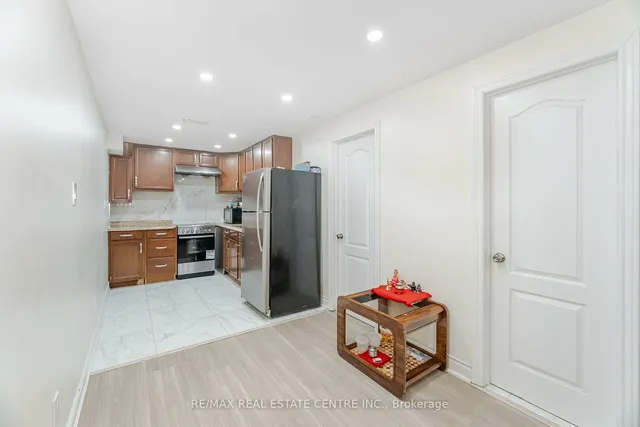 Additional image 10 of 86 Summerdale Cres