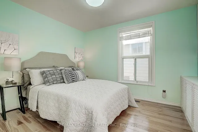 Additional image 28 of 73 Pettibone Sq