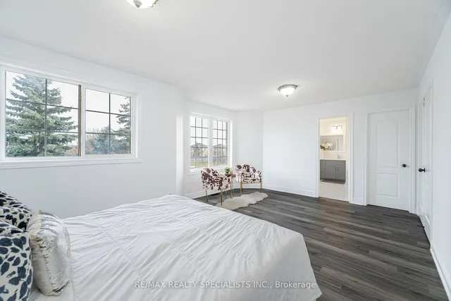 Additional image 17 of 32 Giza Cres