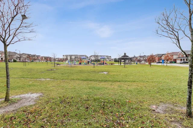 Additional image 39 of 8 TOLEDO Lane