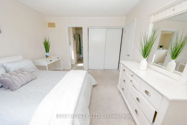 Additional image 22 of 74 Aylesbury Dr