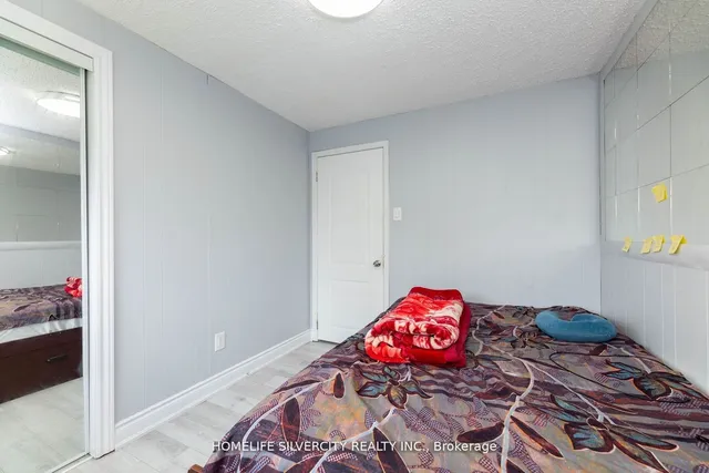 Additional image 28 of 8 Bedford Cres