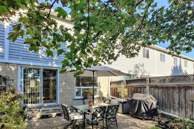 Additional image 32 of 38 Heathcliffe Sq