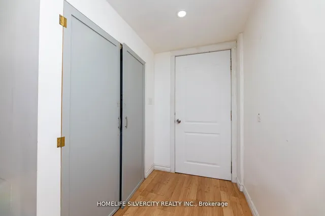 Additional image 31 of 8 Bedford Cres