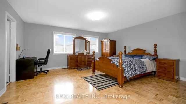 Additional image 21 of 81 Turquoise Cres