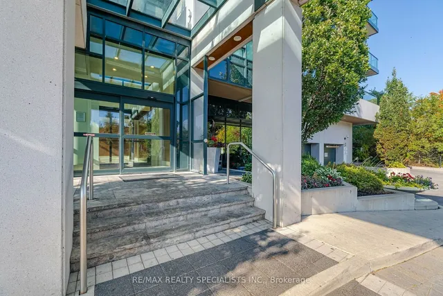 Additional image 4 of 100 John St Unit 1806