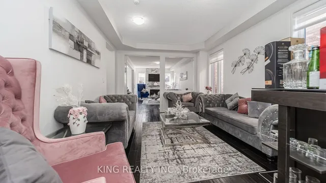 Additional image 4 of 22 Exhibition Cres