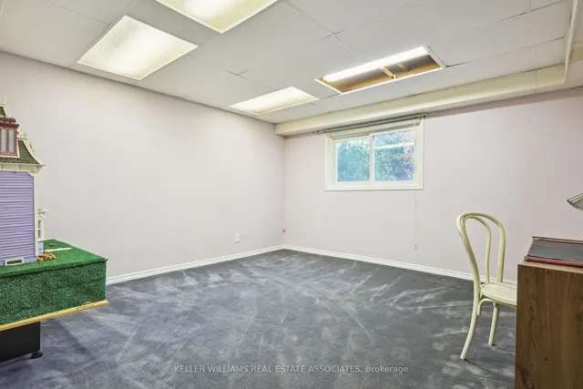 Additional image 28 of 384 Centre St