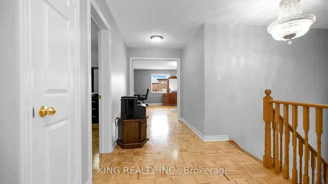 Additional image 20 of 81 Turquoise Cres