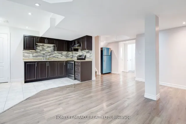 Additional image 34 of 45 Williamson Dr