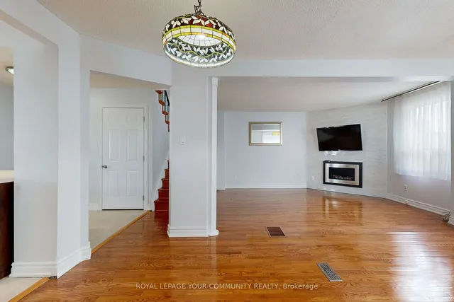 Additional image 11 of 50 Denlow Dr