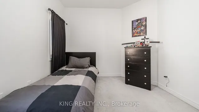 Additional image 31 of 22 Exhibition Cres