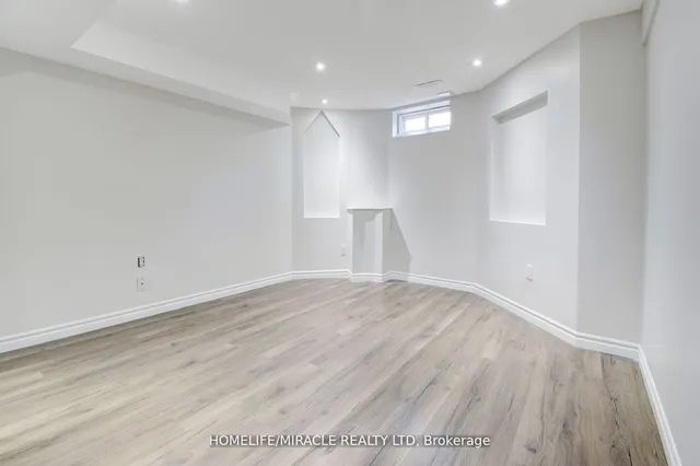 Additional image 36 of 45 Williamson Dr