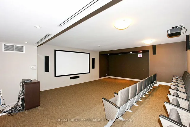 Additional image 32 of 100 John St Unit 1806