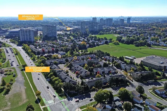 Additional image 40 of 38 Heathcliffe Sq