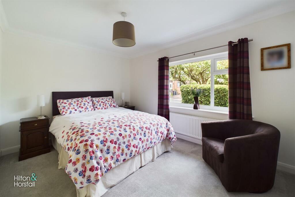 Additional image 14 of Uplands Drive, Fence