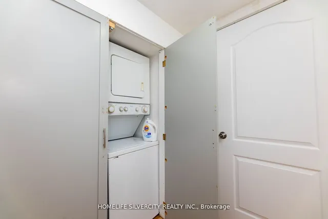 Additional image 33 of 8 Bedford Cres