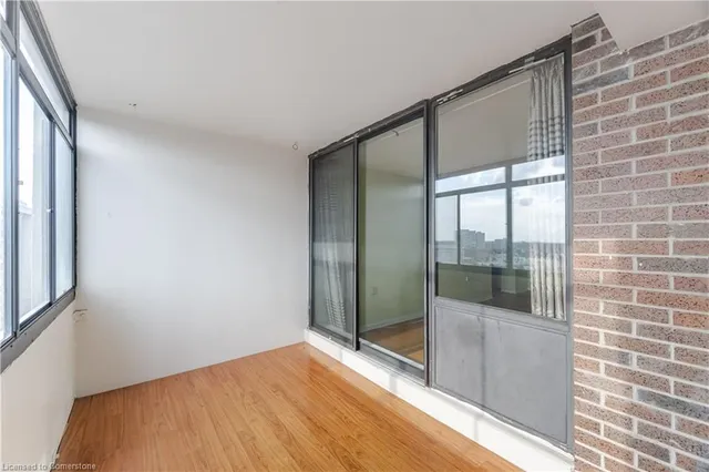 Additional image 33 of 18 Knightsbridge Rd Unit 1704