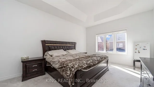 Additional image 35 of 22 Exhibition Cres