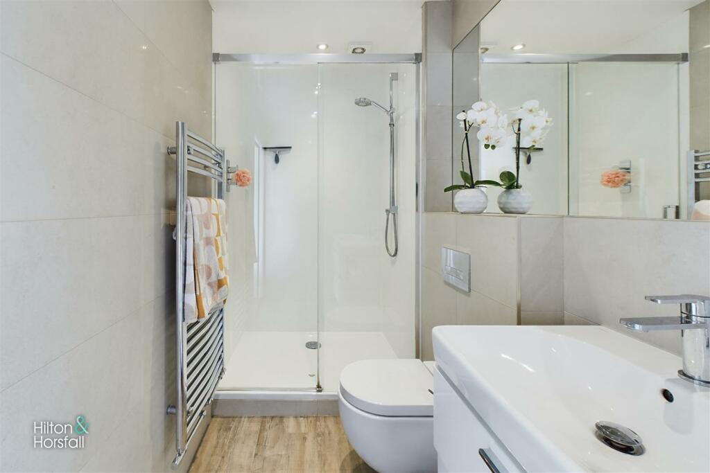 Additional image 13 of Uplands Drive, Fence