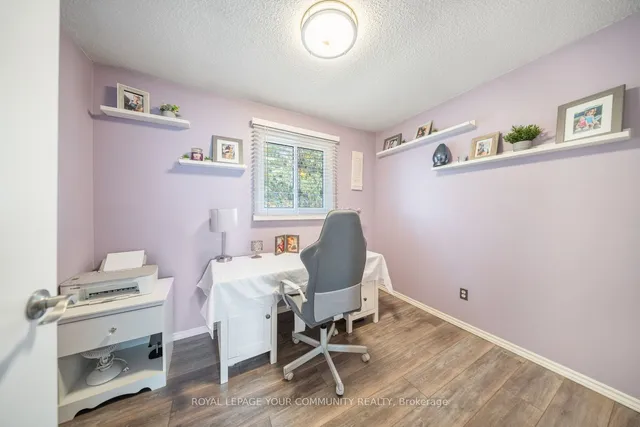 Additional image 26 of 33 Deerpark Cres