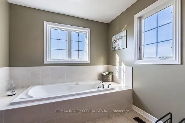 Additional image 25 of 26 CLEARFIELD Dr