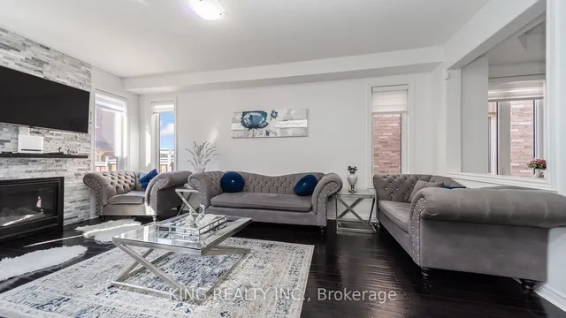 Additional image 11 of 22 Exhibition Cres