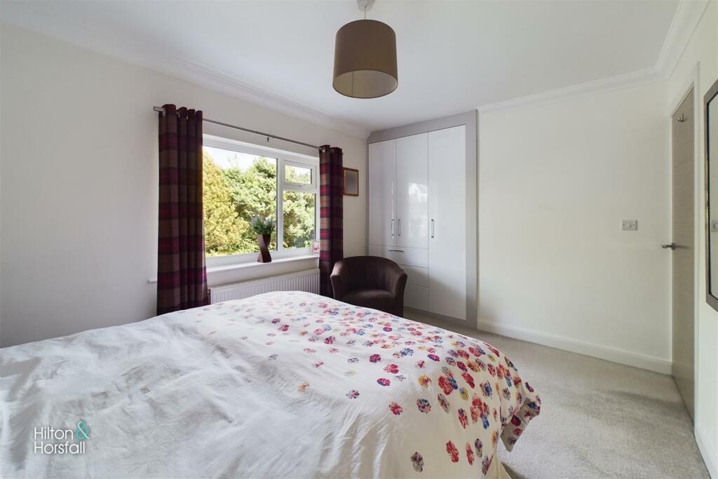 Additional image 15 of Uplands Drive, Fence