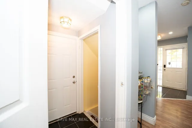 Additional image 26 of 30 Worthington Ave