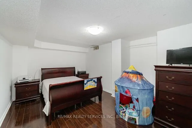 Additional image 3 of 17 Dawes Rd