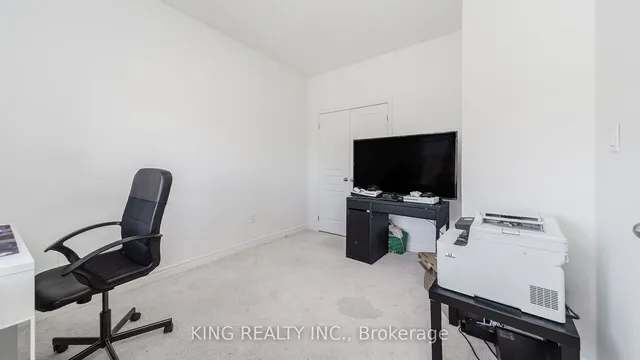 Additional image 27 of 22 Exhibition Cres