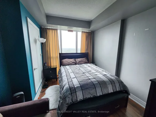 Additional image 9 of 100 John St Unit 1707