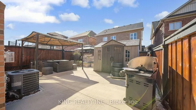 Additional image 40 of 22 Exhibition Cres