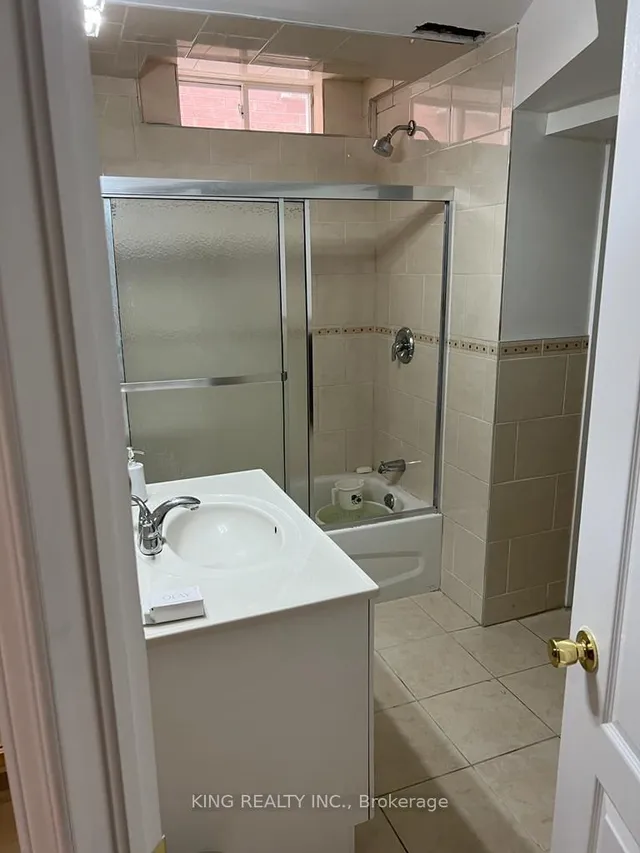 Additional image 38 of 81 Turquoise Cres